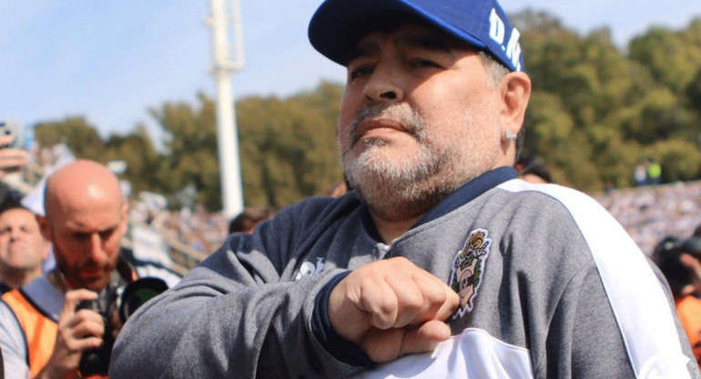 Diego Maradona, Gimnasia vs Racing