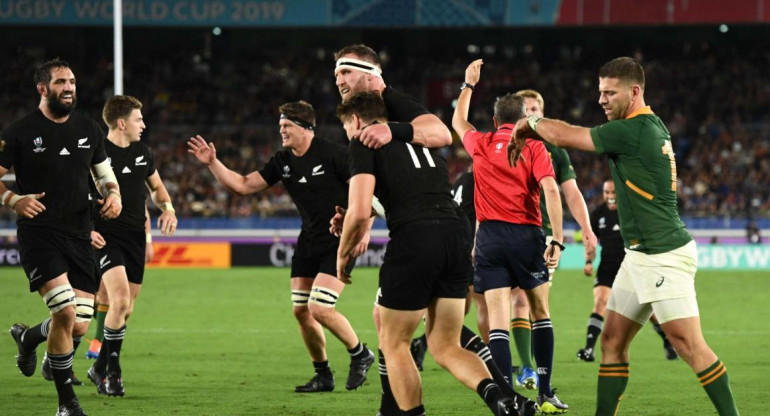 Mundial de Rugby: Festejo de los All Blacks ante Sudáfrica