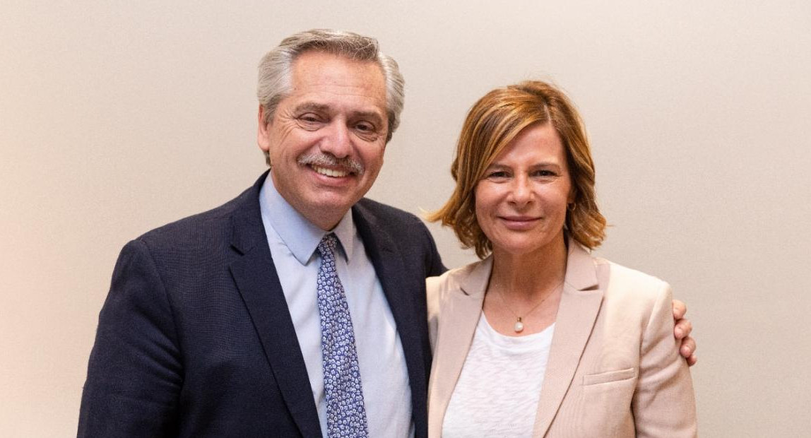 Alberto Fernández junto a Florencia Saintout, precandidata a intendenta de La Plata