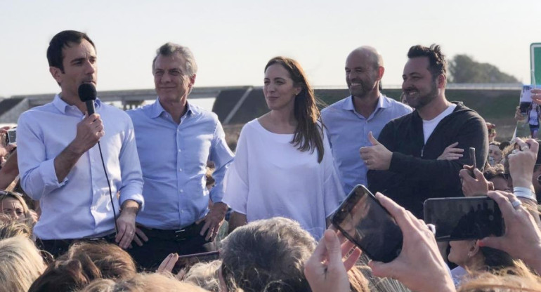 Mauricio Macri y María Eugenia Vidal en Junín, NA	