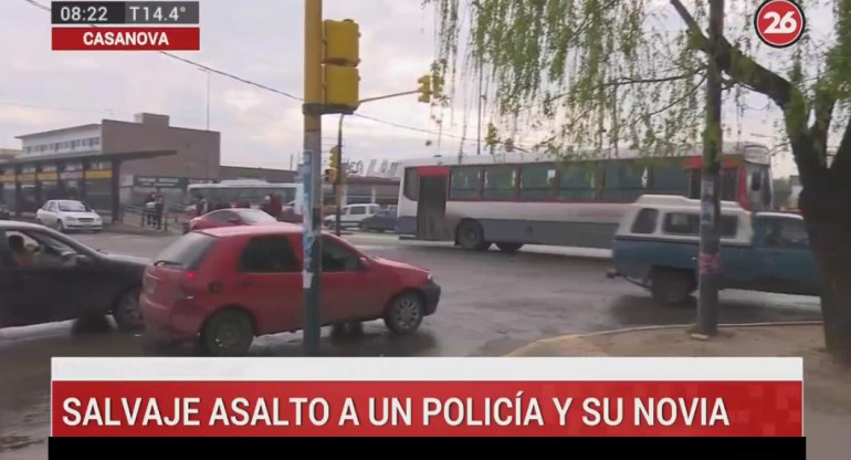 Salvaje asalto a policía y novia, móvil Canal 26