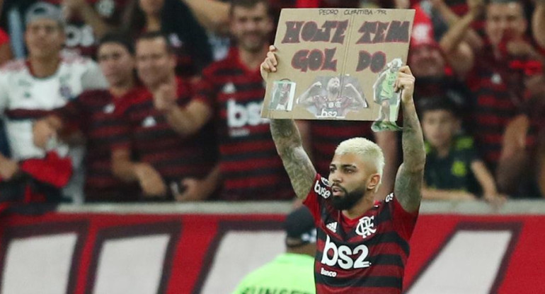 Festejo de Gabigol para Flamengo ante Gremio por Copa Libertadores, REUTERS