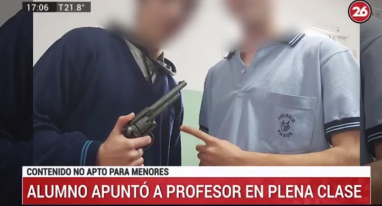 Alumno apuntó con un arma de fuego a un profesor en una escuela de El Palomar