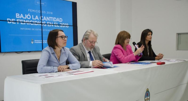 Conferencia de prensa de Patricia Bullrich sobre femicidios