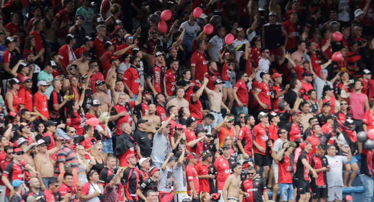 Hinchas de Colón en la final de la Sudamericana, REUTERS