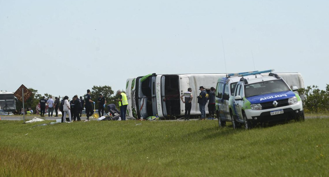 Accidente de micro fatal en Lezama, ruta 2, NA