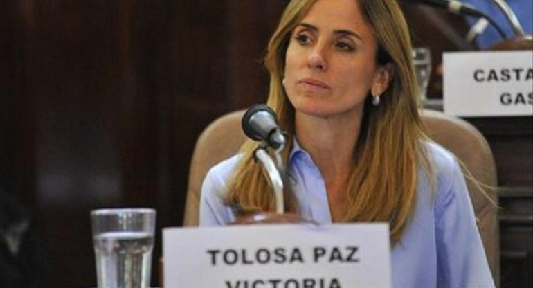 Victoria Tolosa Paz