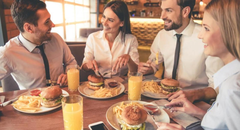 Alimentación, Gente comiendo