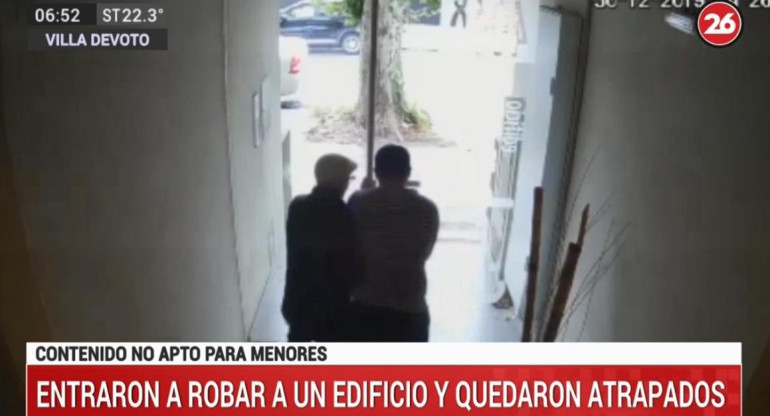 Intento de entradera y escape en un edificio de Villa Devoto, CANAL 26