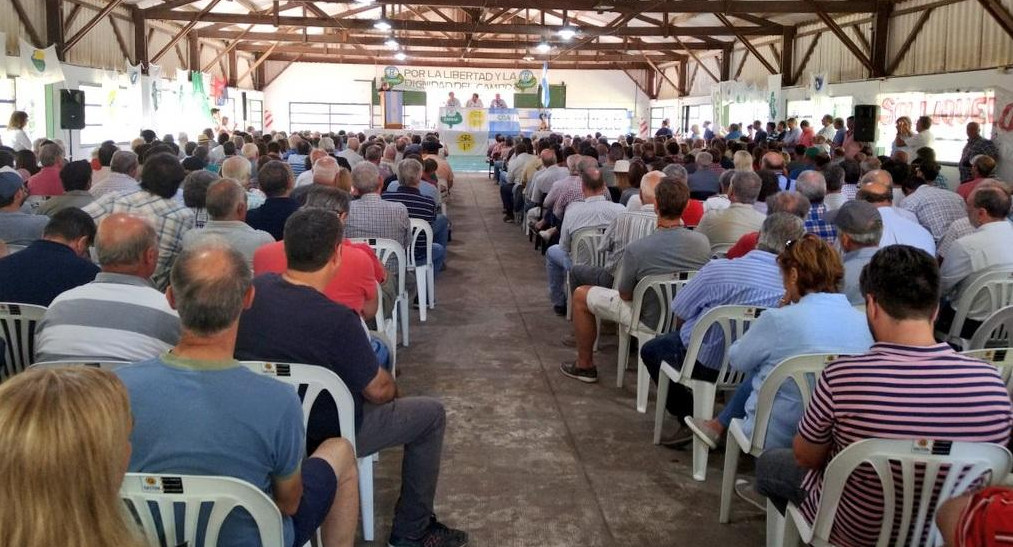 Asamblea de productores agropecuarios en Pergamino