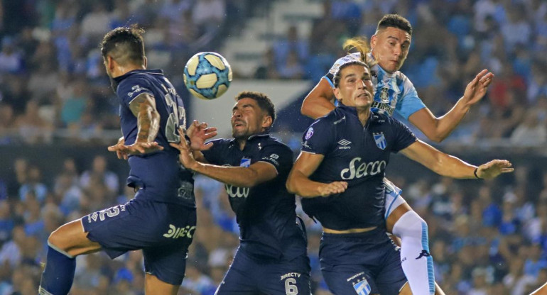 Superliga Racing vs. Atlético Tucumán, NA	