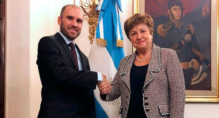 La directora gerente del FMI, Kristalina Georgieva, y el ministro de Economía, Martín Guzmán.