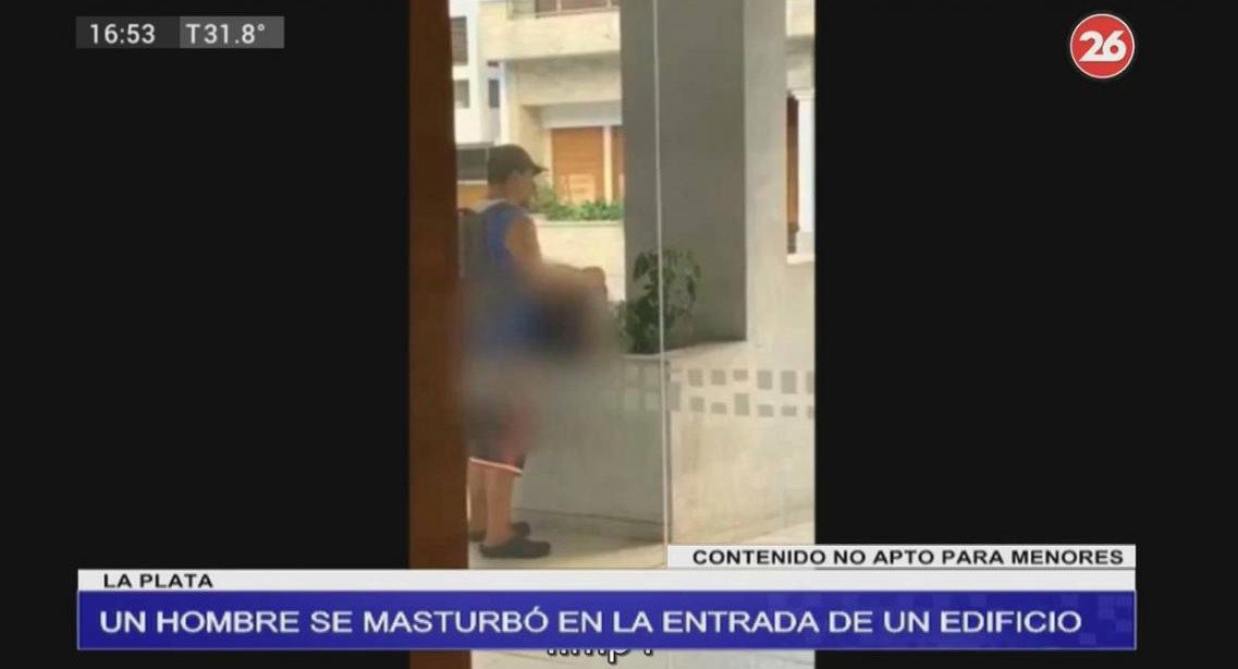 Video Graban A Un Hombre Que Se Masturbó En La Puerta De Un Edificio Canal 26 3150