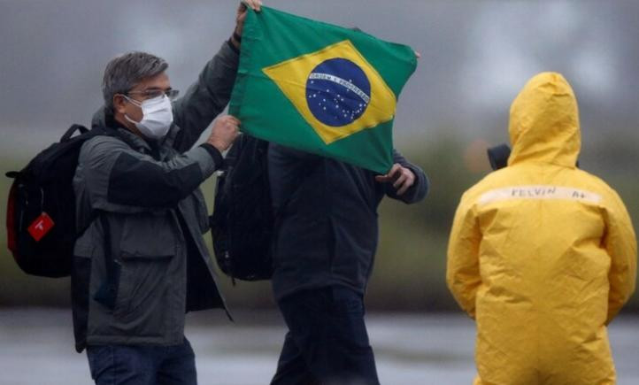 Llegaron a Brasil los dos aviones con repatriados desde Wuhan, REUTERS