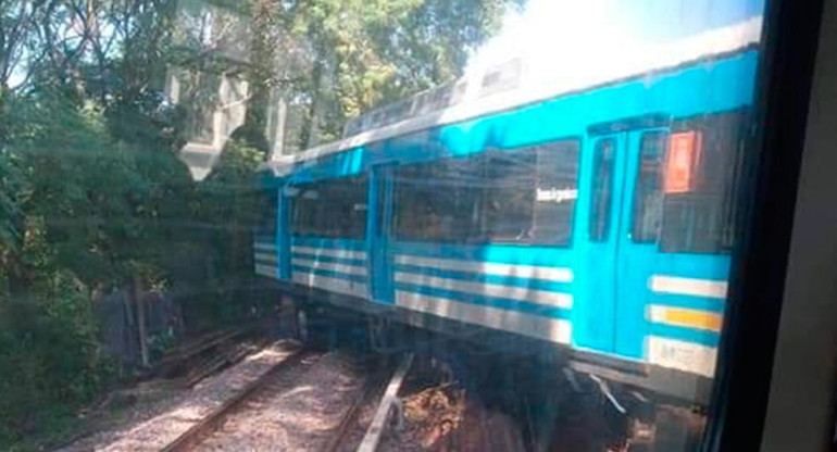 Descarriló tren del ramal Mitre, Foto Twitter