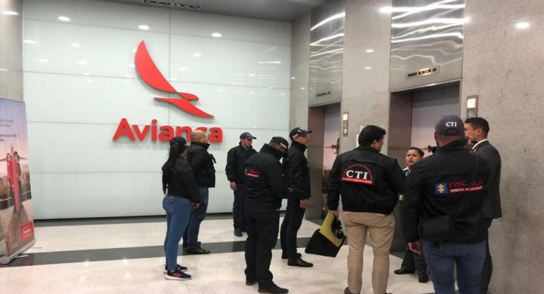 Allanamiento de oficinas de Avianca en Bogotá