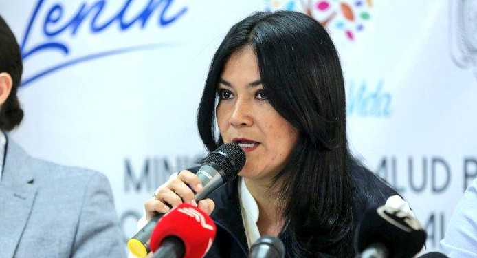 Catalina Andramuño, ministra de salud de Ecuador