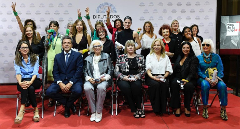 Cámara de Diputados, distinción a 22 mujeres trabajadoras argentinas, Día de la Mujer, Prensa Sergio Massa