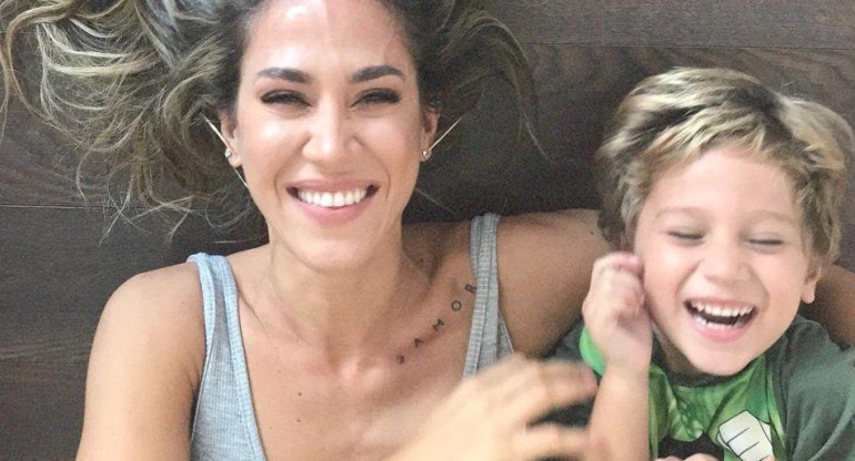 Jimena Barón y su hijo 