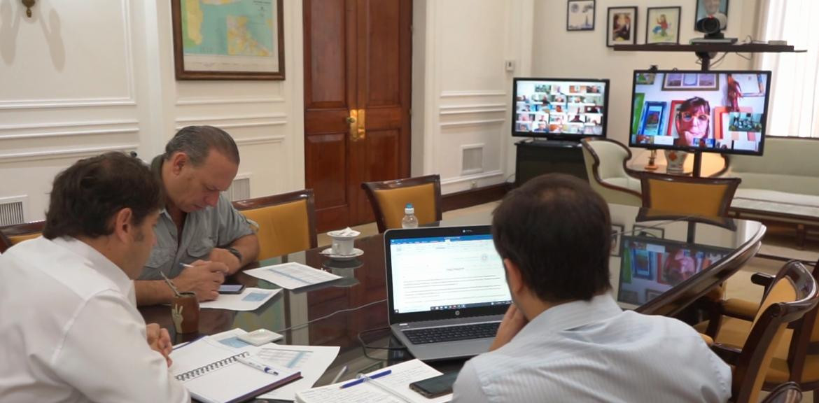 Teleconferencia de Kicillof con intendentes del interior, coronavirus en Argentina