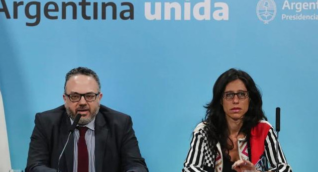 El ministro de Producción, Matías Kulfas; y la secretaria de Comercio Interior, Paula Español