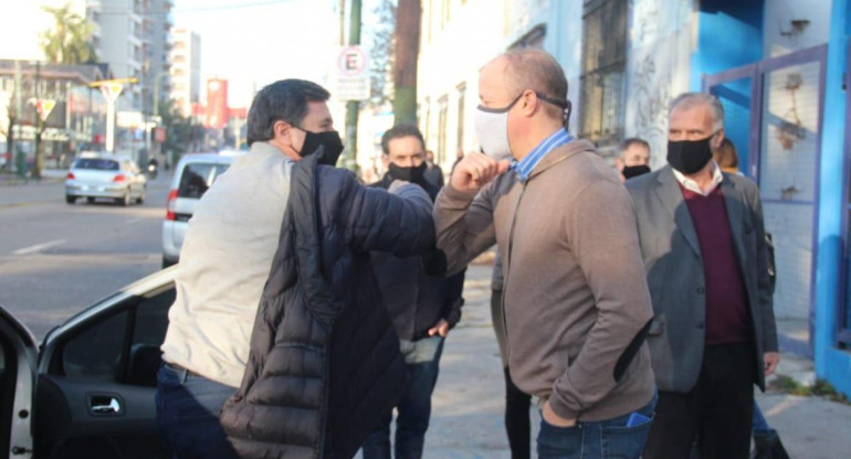 Daniel Arroyo junto a Martín Insaurralde