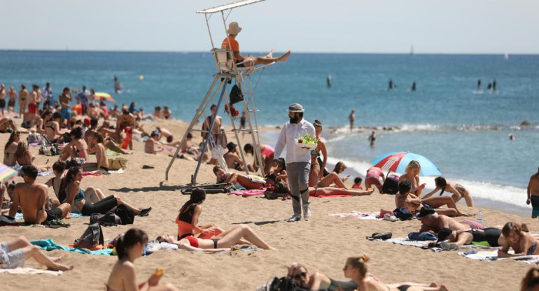 Barcelona, España, playa, Reuters