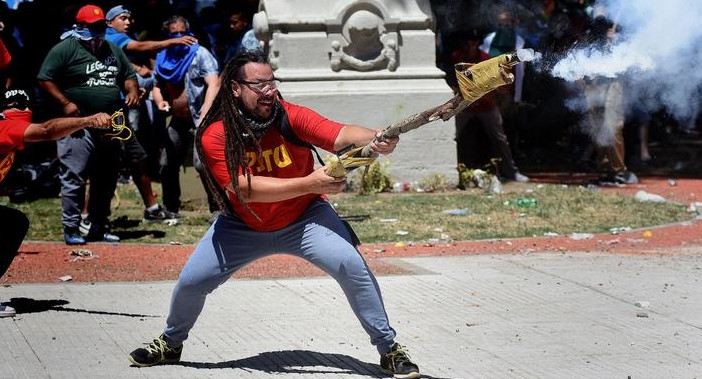 Sebastián Romero, mortero, Congreso