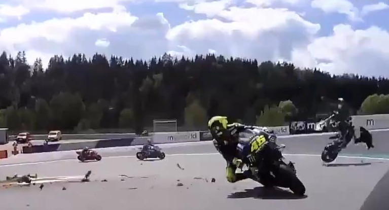 Accidente en MOTOGP en Austria