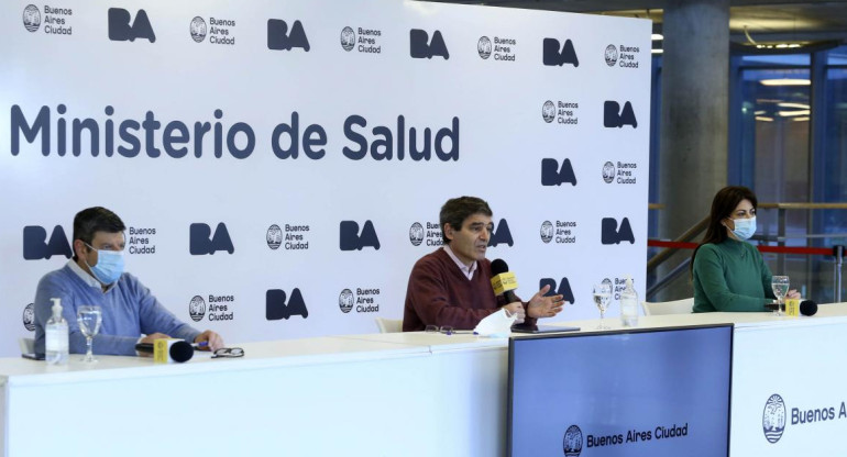 Fernán Quirós, ministro de Salud de Ciudad, Agencia NA