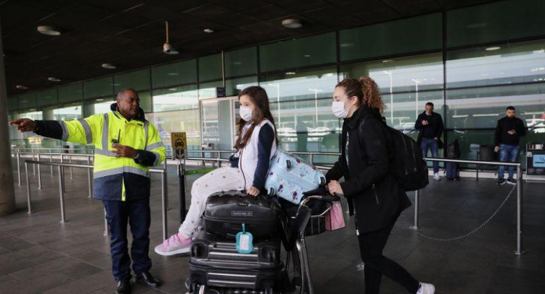 Aeropuerto, coronavirus, REUTERS