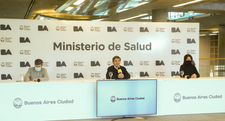 Fernán Quirós, ministro de Salud de Ciudad, Agencia NA