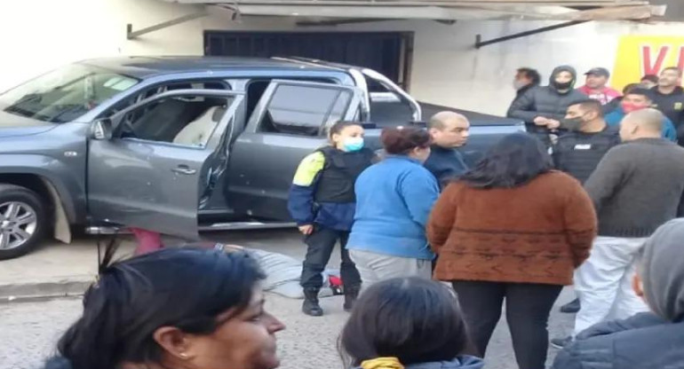 Le intentaron robar su camioneta, le sacó el arma y mató al ladrón, Rafael Castillo, La Matanza