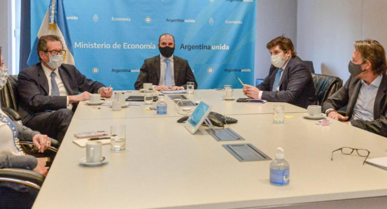 En su segundo día en el país, el fmi se volvió a reunir con el presidente del banco central