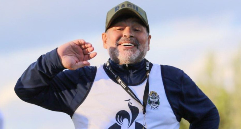 Diego Maradona, Gimnasia de La Plata, NA