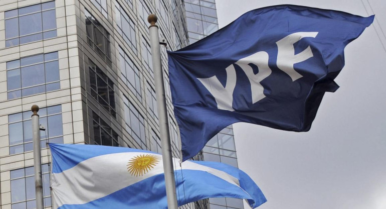 YPF, nafta, combustibles, estación de servicio, NA