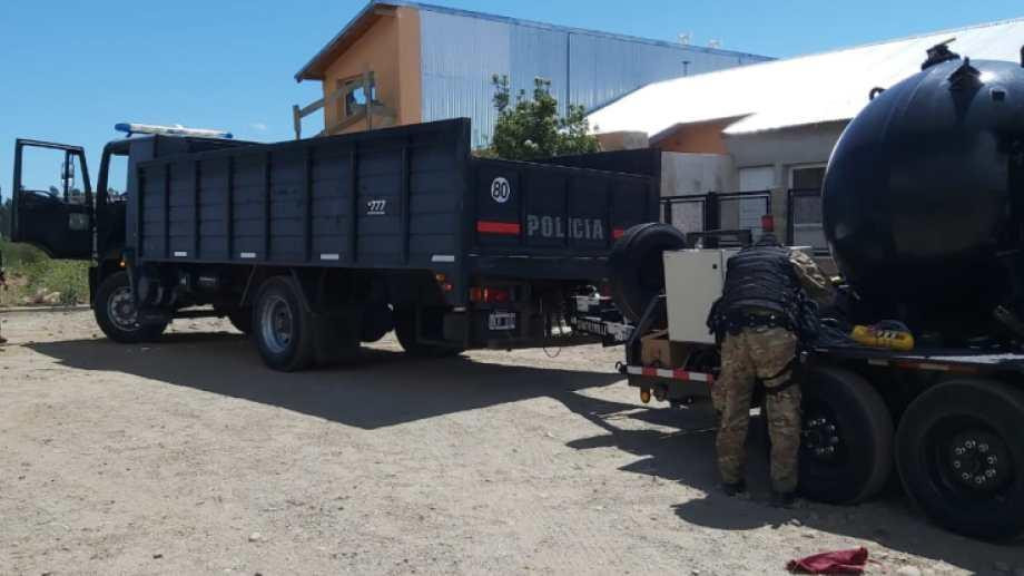 Operativo en Bariloche por misil encontrado en la costa del lago