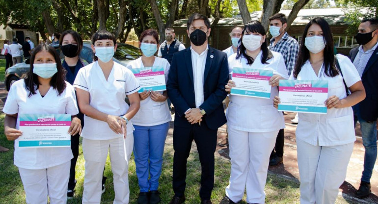 Axel Kicillof, gobernador de la provincia de Buenos Aires, campaña de vacunación contra coronavirus,NA