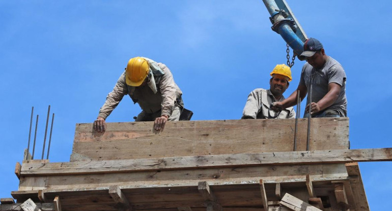 Construcción, obra en construcción, materiales para la construcción, Foto NA