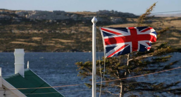 Reino Unido, presencia militar en las Islas Malvinas, NA