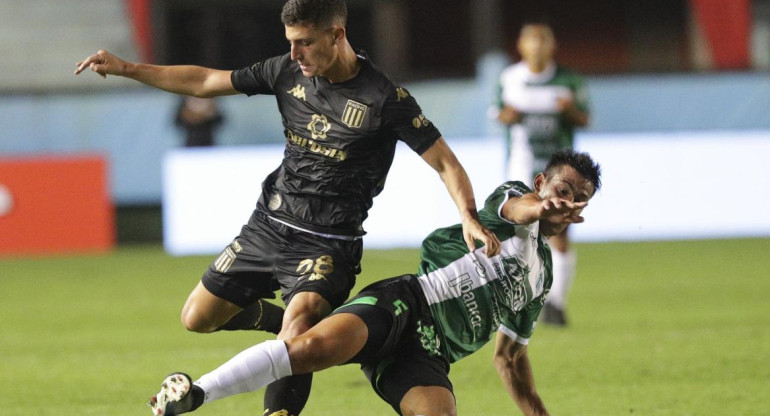 Racing se impuso a Sportivo Belgrano y pasó a la próxima ronda de Copa Argentina. Foto NA