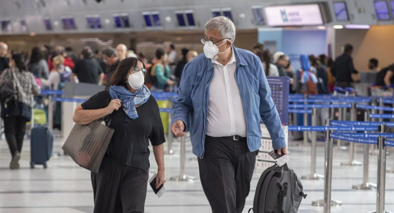 Viajar en Pandemia, aeropuerto de Ezeiza, NA.