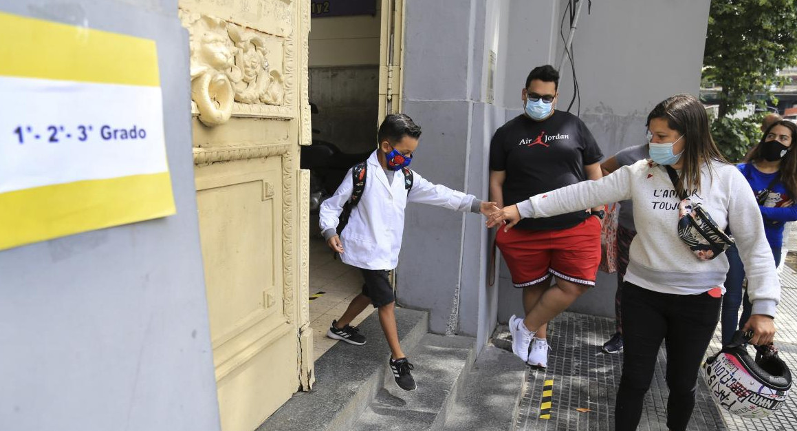 Clases presenciales en pandemia, Agencia NA