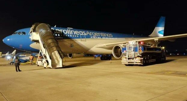 Avión de Aerolíneas Argentinas que viaja Rusia para traer la vacuna Sputnik V