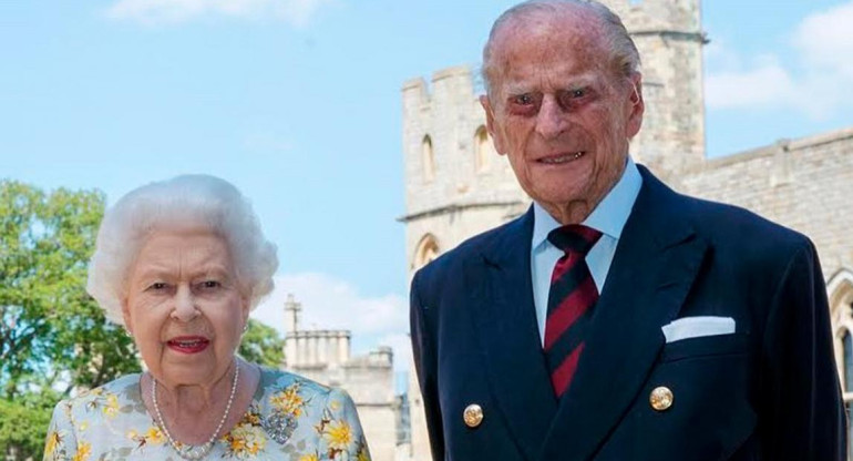 La reina Isabel II y Felipe de Edimburgo