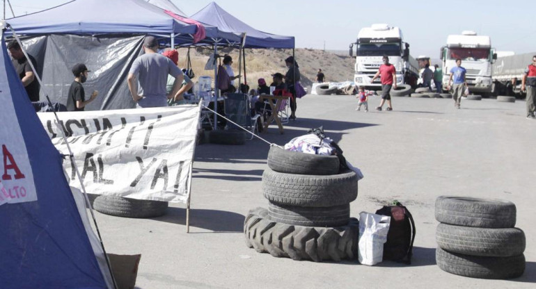 Corte de rutas en Neuquén, NA