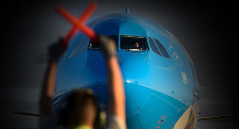 Avión de Aerolíneas Argentina, vacunas por coronavirus, NA