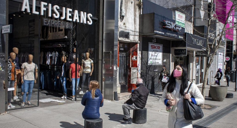 Comercios en Pandemia, Buenos Aires, Argentina, NA.