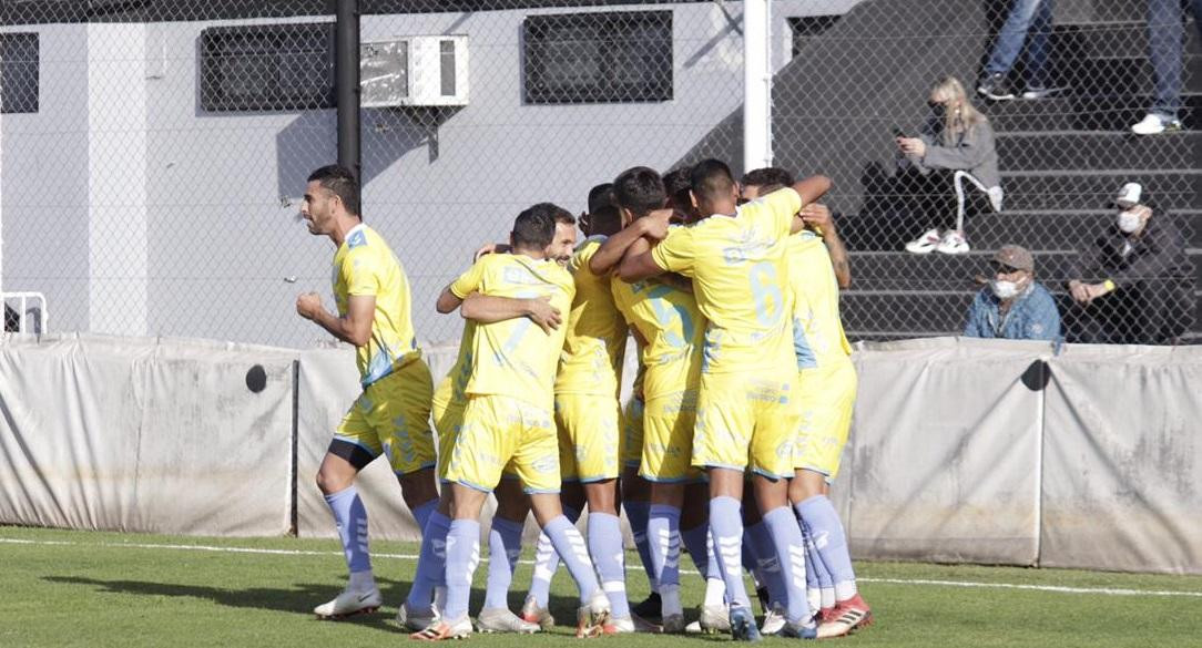 Festejo de Temperley ante Talleres de Remedios de Escalada en Copa Argentina