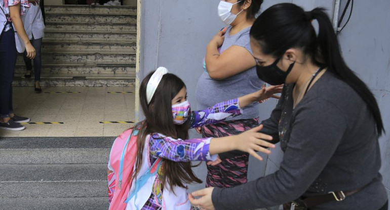 Clases presenciales en pandemia, Agencia NA